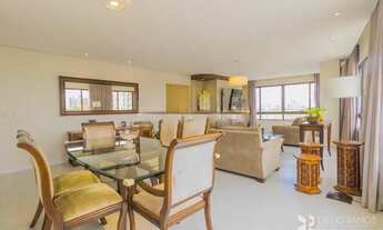 Imagem 6: Apartamento para venda possui 182 metros quadrados com 3 quartos em Petrópolis - Porto Ale