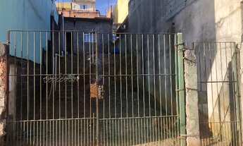 Imagem: Vende-se casa com terreno