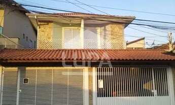 Imagem: Sobrado com 3 suítes á venda na Vila Maranduba!