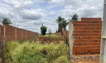 Imagem 8: Lote de Terreno : 902,00 m2. Dimensões 11.00 metros de frente por 82.00 metros de fundos