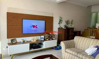 Imagem 6: * Excelente Sobrado de 3 Dormitórios sendo 1 Suíte com 2 Vagas de Garagem - Quintal - 100