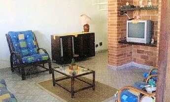 Imagem 5: Casa Grande com piscina perto da praia