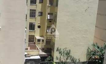 Imagem 3: Posto 2 - Quarto e Sala em Copacabana