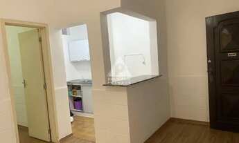 Imagem 3: Quarto sala com área externa na quadra da praia