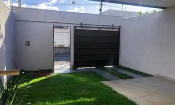 Imagem 3: Casa para venda possui 105 metros quadrados com 3 quartos em Residencial Veneza - Anápolis