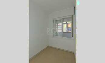 Imagem 4: Apartamento 2 dormitórios, cozinha mobiliada, área de serviço, sala ampla com sacada, quar