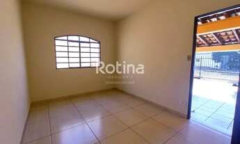 Imagem 4: Casa para aluguel, 3 quartos, 1 suíte, 1 vaga, Cidade Jardim - Uberlândia/MG