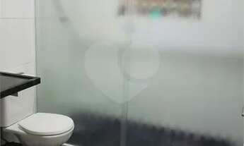 Imagem 7: Sobrado P.Ingles do lado do Metr}ô