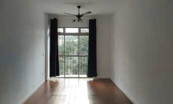 Imagem 2: Sala dois quartos com suíte, junto a Praça Vanhargem