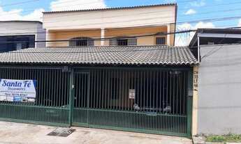 Imagem 3: Sobrado no Vicente Pires trecho 3 com 4 Aptos de 2 qtos com garagens cobertas