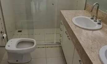 Imagem 2: Casa de condomínio térrea para aluguel possui 400 metros quadrados com 4 quartos