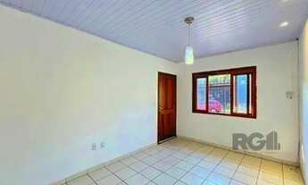 Imagem 4: Casa em Porto Alegre, no bairro Restinga, com 2 dormitório(s), e 2 banheiros, à venda