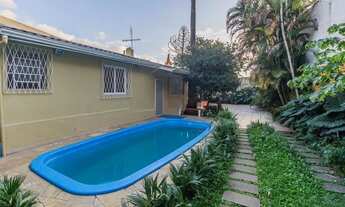 Imagem 2: Casa térrea com 3 dormitórios, suíte e 2 vagas