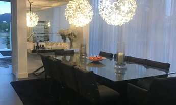 Imagem 4: Casa para aluguel com 600 metros quadrados com 6 quartos.