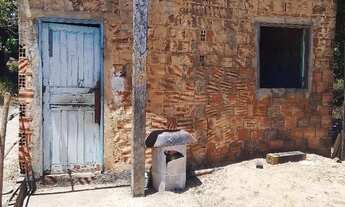 Imagem 5: Terreno com uma casa 7 de largura e 40 de comprimento