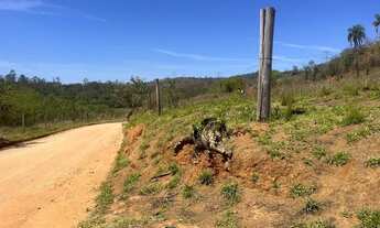 Imagem: Oportunidade de Terreno em Área Verde
