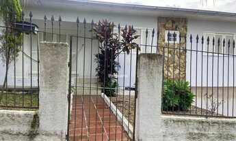 Imagem 4: Casa de esquina a venda com 4 quartos sendo 1 suíte 1 garagem