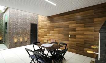 Imagem 4: LV vendo casa em Barcelona serra