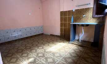 Imagem 2: Aluga-se Quarto Quarto com aluguel por R$350 /mês