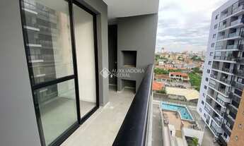 Imagem 2: Apartamento NOVO com 3 dormitórios, sendo 1 suíte, mais 1 banheiro social, sacada c/ churr