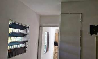 Imagem 2: Quarto e sala cozinha completa