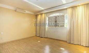 Imagem 3: Casa de 5 Quartos, 4 Suítes e 6 Vagas de Garagem à venda - Guará II