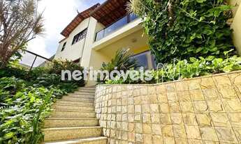 Imagem 3: Casa em Estilo Moderno, muito bem construída com Habite-se e recem reformada. Acabamento d