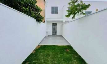 Imagem 2: Casa com 2 Quartos e 2 banheiros à Venda, 120 m² por R$ 439.000