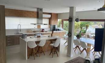 Imagem 2: Casa de condomínio para venda tem 260 metros quadrados com 3 quartos