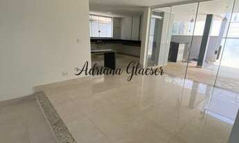 Imagem 7: Casa de condomínio para venda tem 293 metros quadrados com 4 quartos