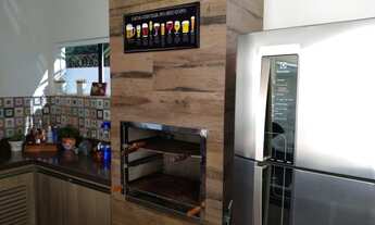 Imagem 2: Casa de condomínio para venda tem 350 metros quadrados com 4 quartos