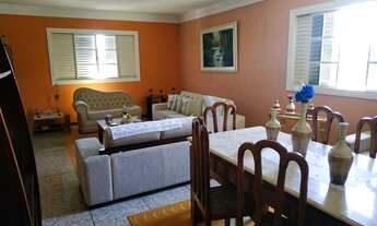 Imagem: Casa para venda tem 350 metros quadrados