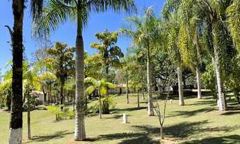 Imagem 4: Linda Chácara em Jacareí com 4 dormitórios, suítes, pomar, piscina,salão de jogos.