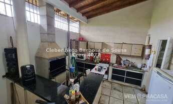 Imagem 4: EXCELENTE IMÓVEL COM 04 QUARTOS E VIAS RÁPIDAS ATE O CENTRO!