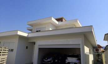 Imagem: Casa 4 dormitórios (sendo 1 suíte) e 2