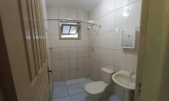 Imagem 7: Apartamento Térreo 01 quarto, garagem coberta, pequeno pátio privativo