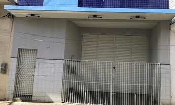 Imagem: Aluga-se o primeiro andar de um prédio