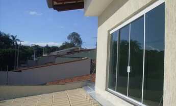 Imagem 3: Casa Sobrado para aluguel possui 394 m2 com 06 quartos no Bairro Vigilato Pereira - Uberlâ