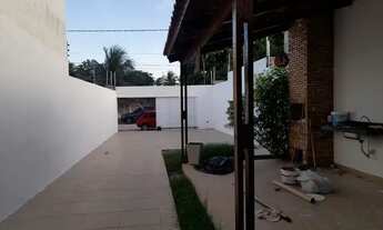 Imagem 2: Casa para aluguel tem 98m² com 3 suítes, 5 vagas de garagem