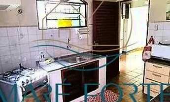 Imagem 6: AMPLA CASA COM CHURRASQUEIRA E QUINTAL