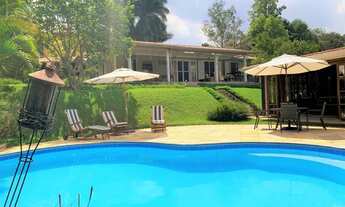 Imagem 3: Casa de condomínio para venda tem 384 metros quadrados com 3 quartos