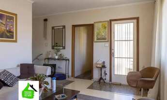 Imagem 2: Linda Casa de 03 Aconchegantes Dormitórios + Incrível Varanda + 02 Vagas de Garagem, Vila