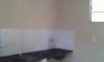 Imagem 4: Casa simples, dois quartos, banheiro, garagem