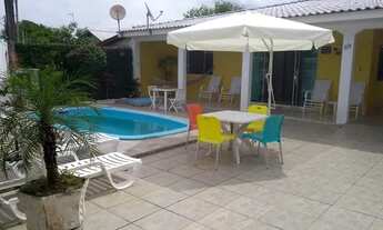 Imagem: Excelente casa com piscina em Matinhos