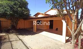 Imagem 2: Casa para aluguel, 3 quartos, 1 suíte, 1 vaga, Cidade Jardim - Uberlândia/MG