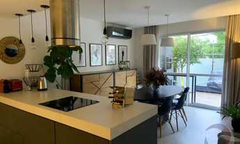 Imagem 4: Casa para venda tem 207 metros quadrados com 3 quartos em Córrego Grande - Florianópolis