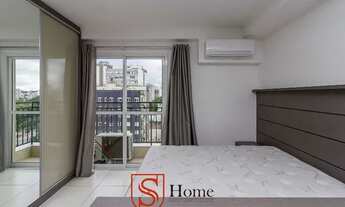 Imagem 3: Studio com sacada para aluguel no Centro de Curitiba