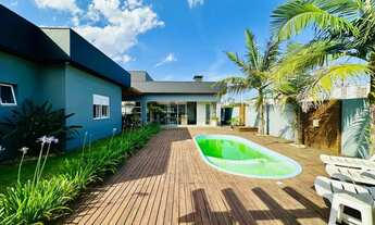 Imagem: Casa padrão condomínio em bairro nobre