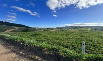 Imagem 6: Fuja da Rotina Pesada de SP! Construa sua Paz Aqui!