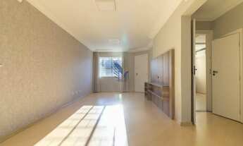 Imagem 5: Sobrado à venda em Santa Felicidade